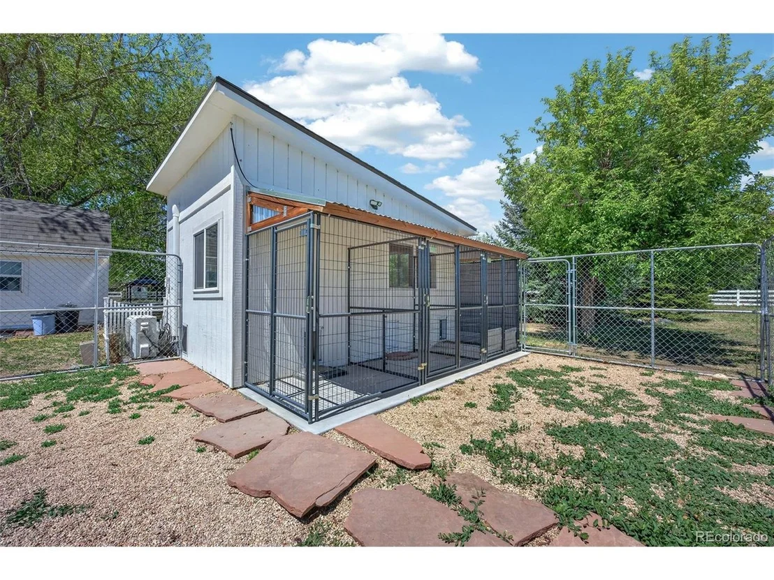 Photo of 1120 Meadowlark Dr