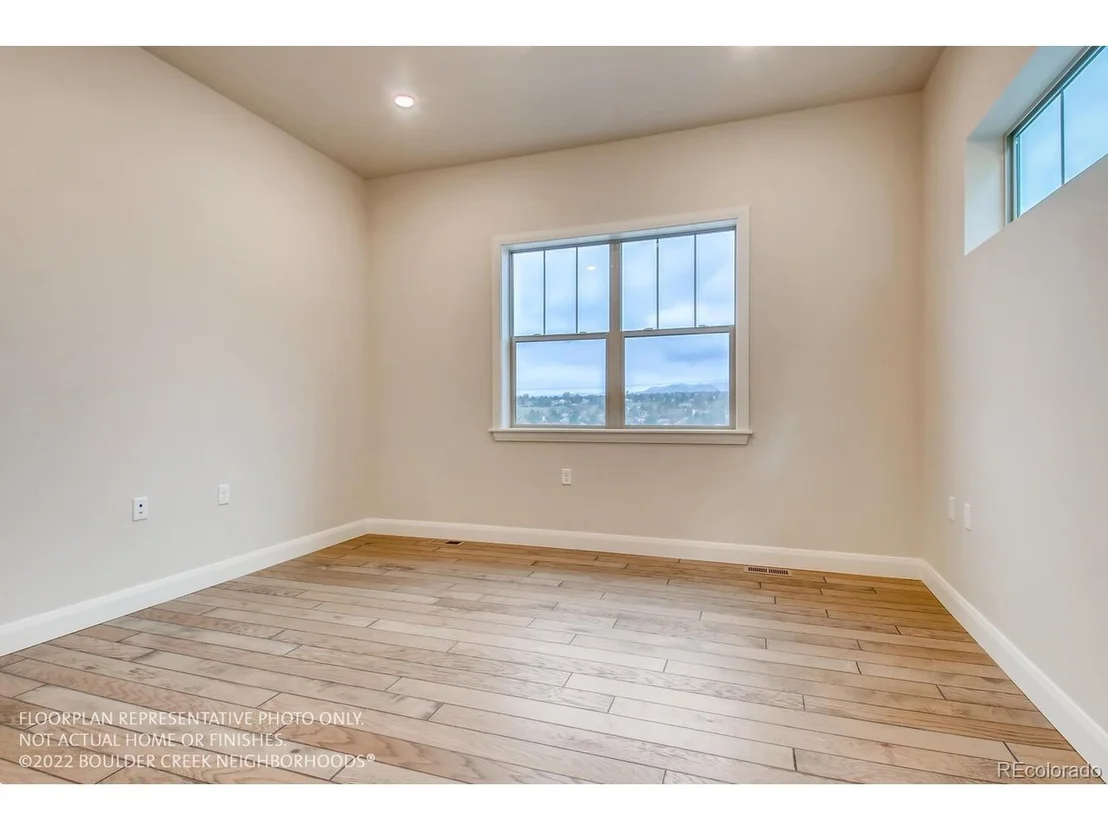 Photo of 886 Quarry Cir