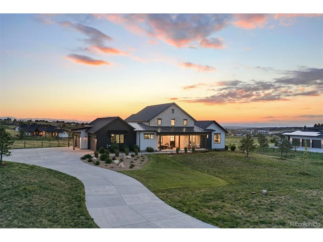 Photo of 2433 Fox View Trl