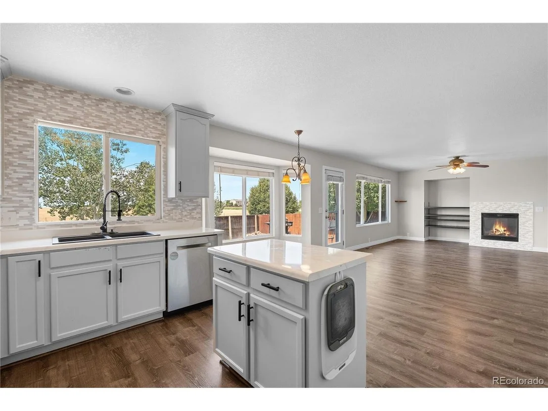 Photo of 9941 Chambers Dr