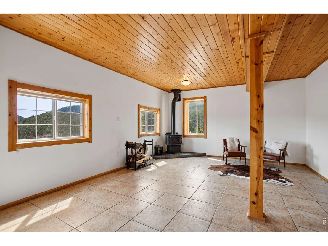 Photo of 11150 Circle Dr