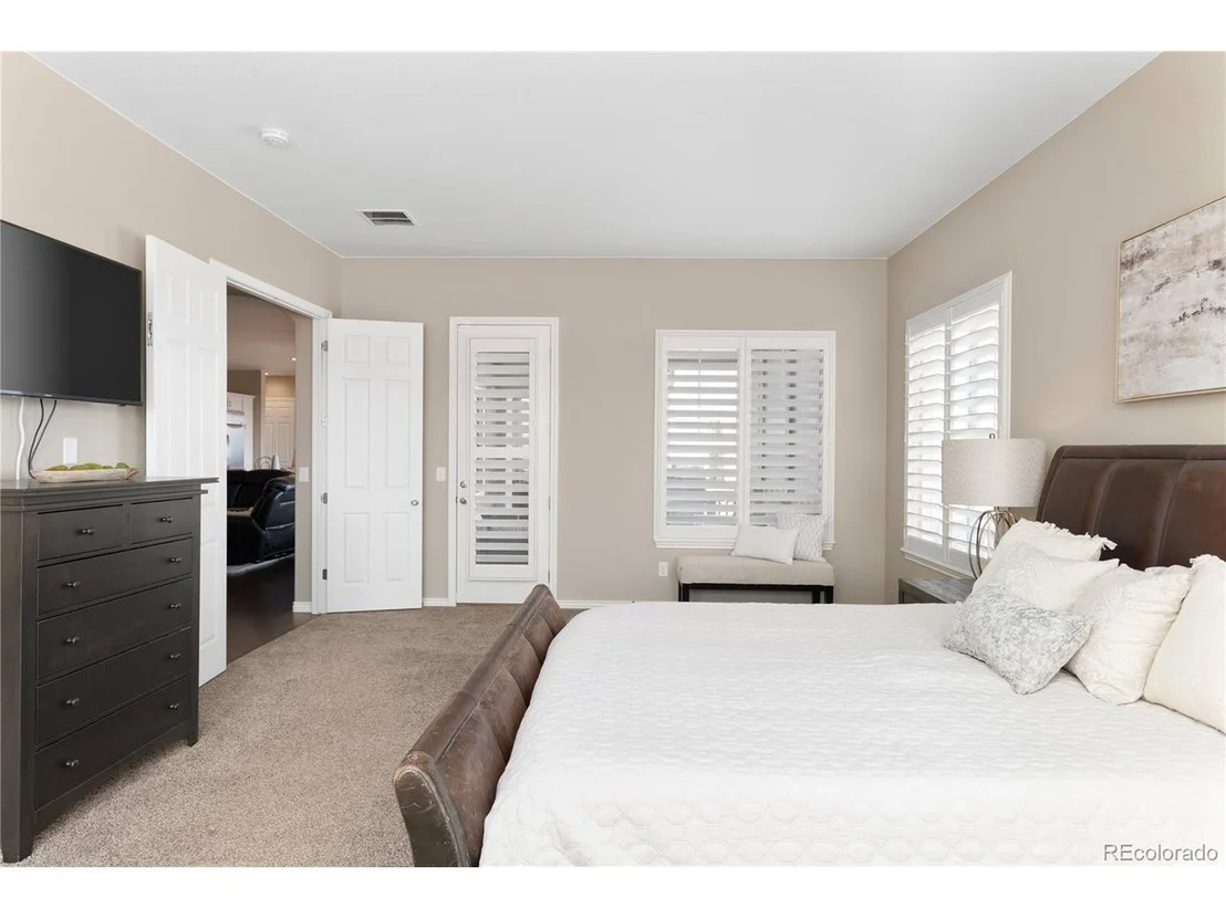 Photo of 8478 Rogers Loop
