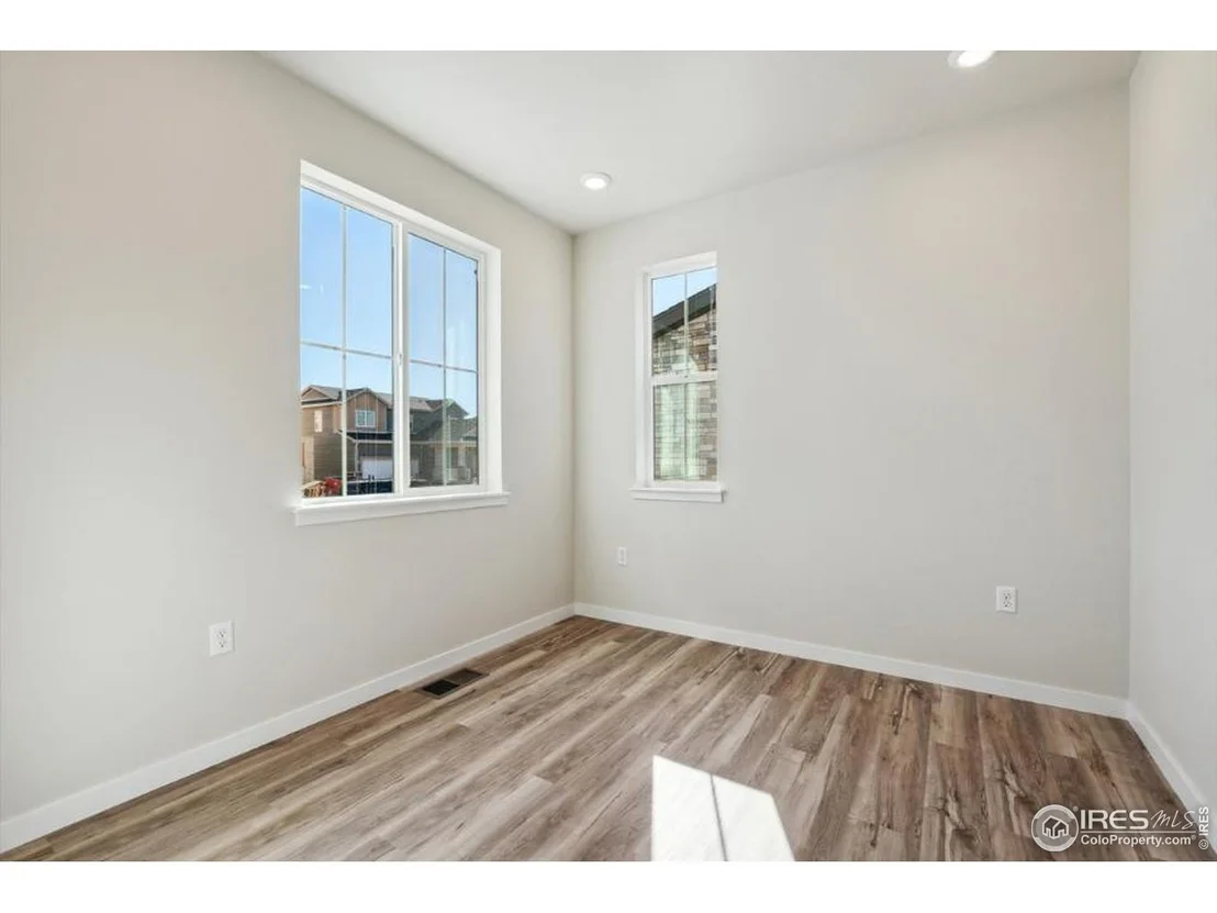Photo of 4431 Trader St