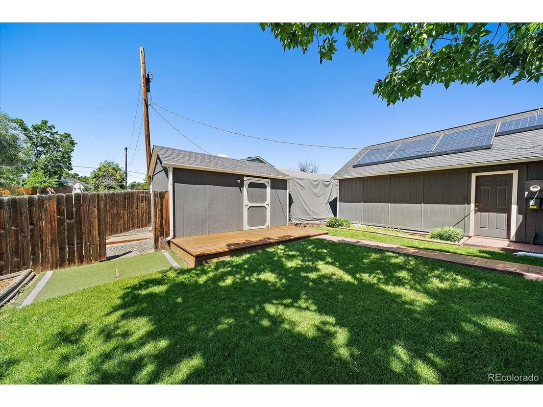 Photo of 6377 Otis St