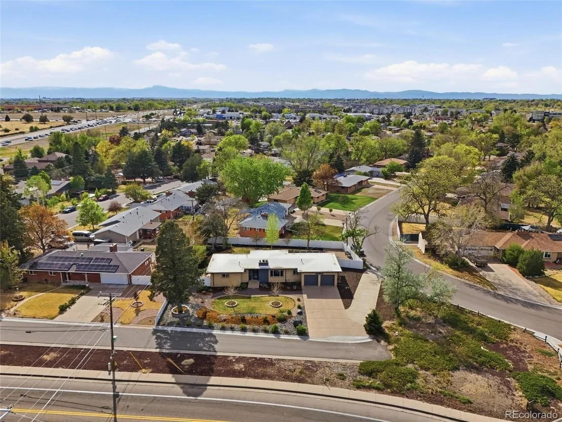 Photo of 2705 Sunset Ln