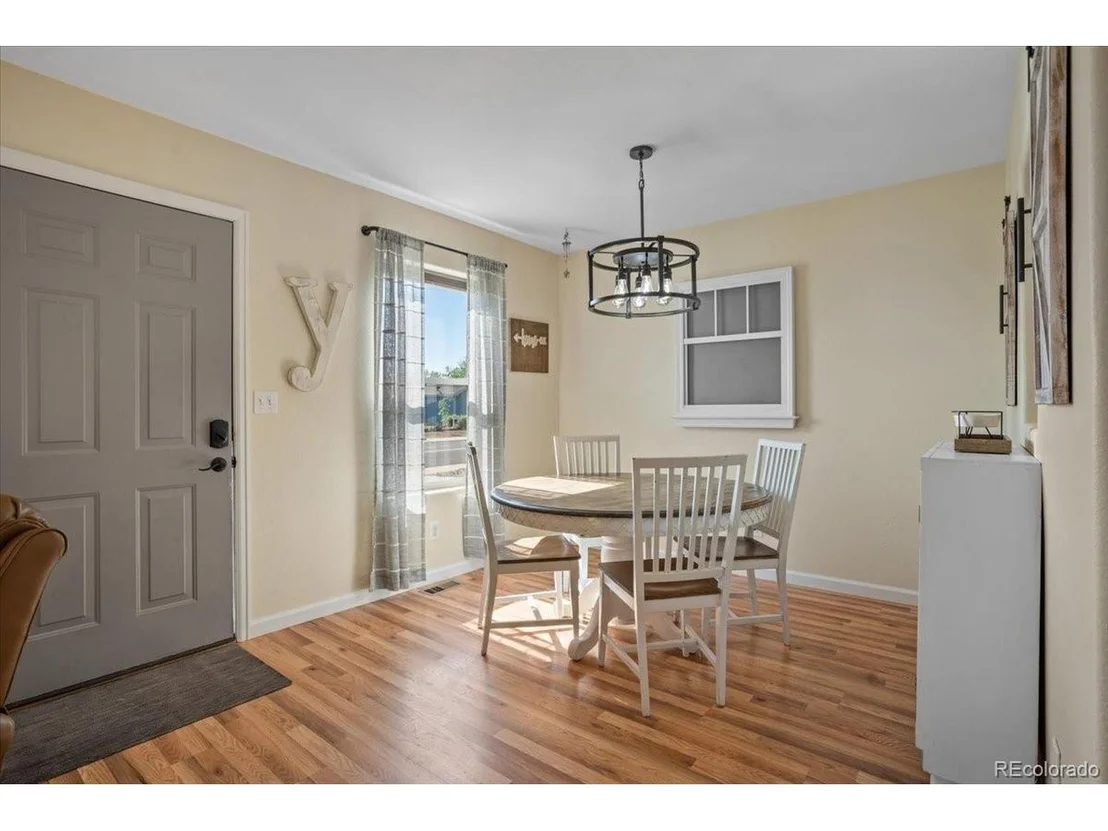 Photo of 3705 Riverside Pkwy