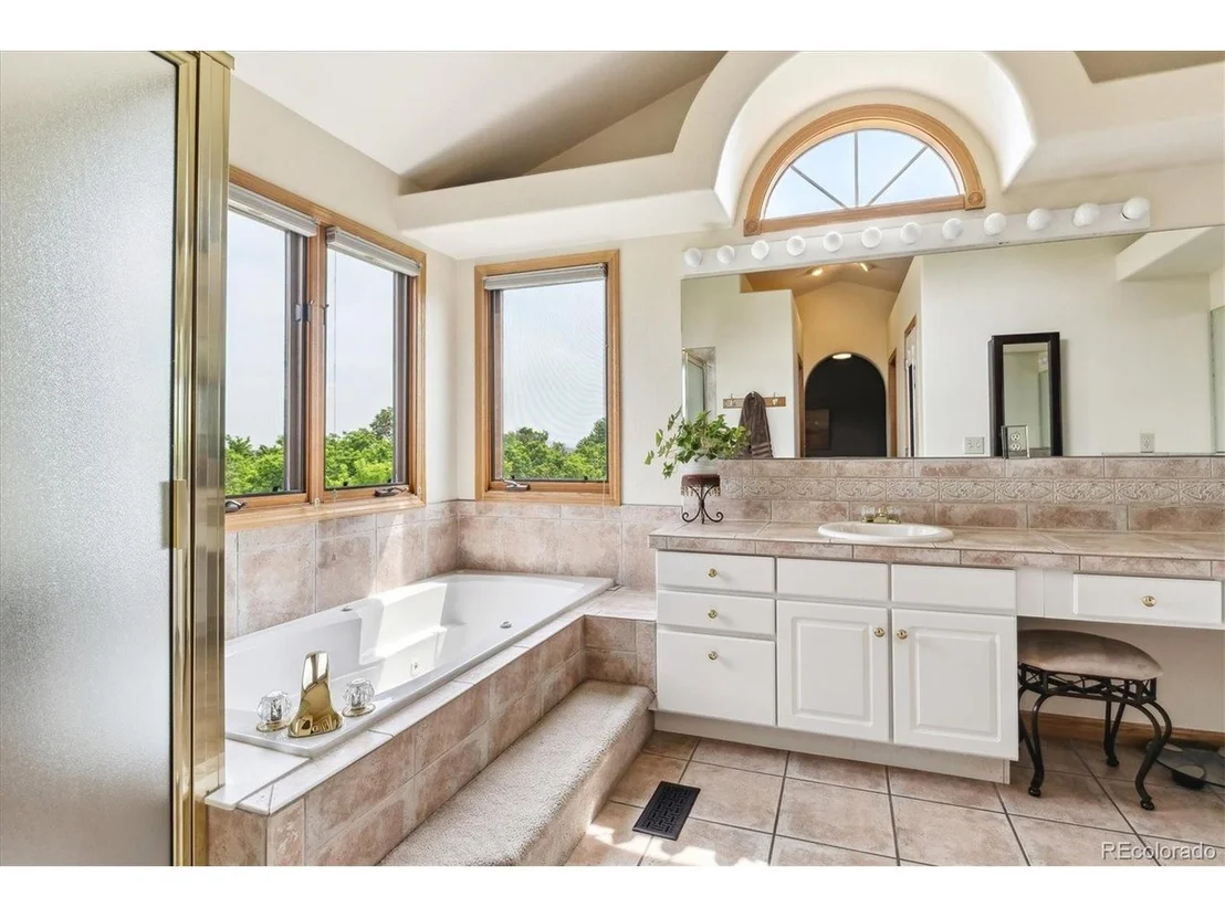 Photo of 540 Rainbow Pl
