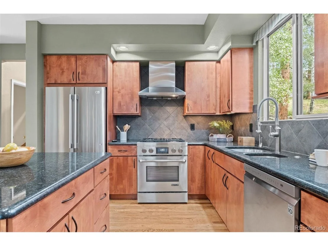 Photo of 3396 White Bark Pne