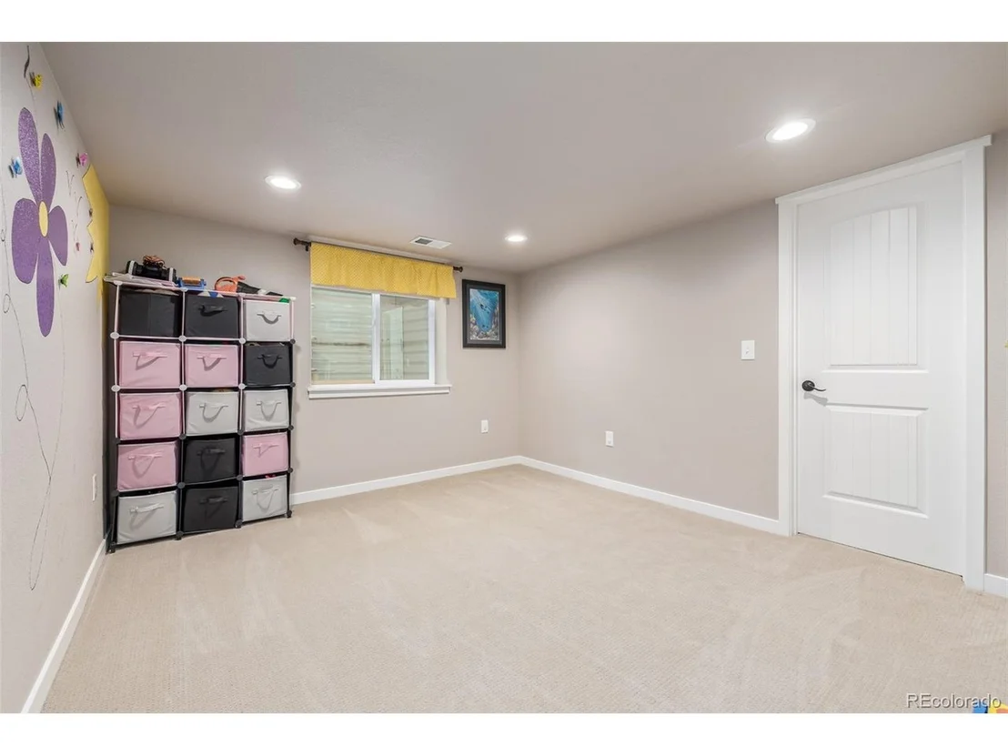 Photo of 215 Dee Rd