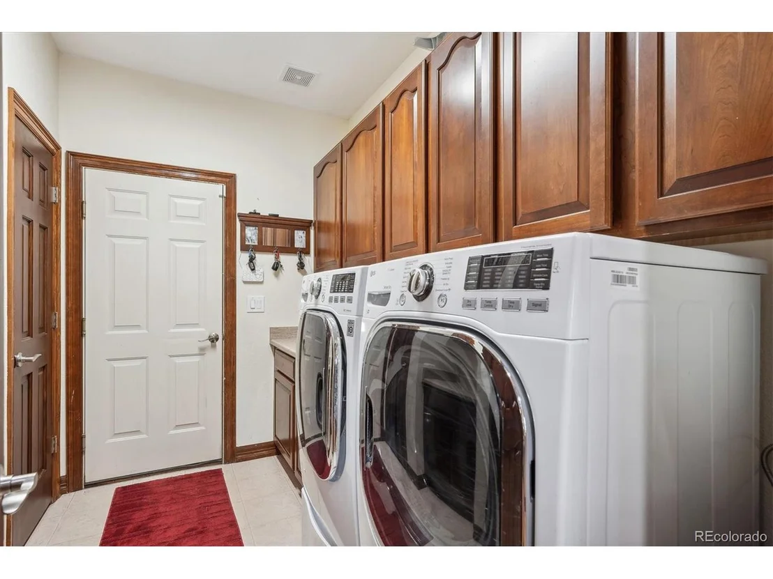 Photo of 6389 Umber Cir