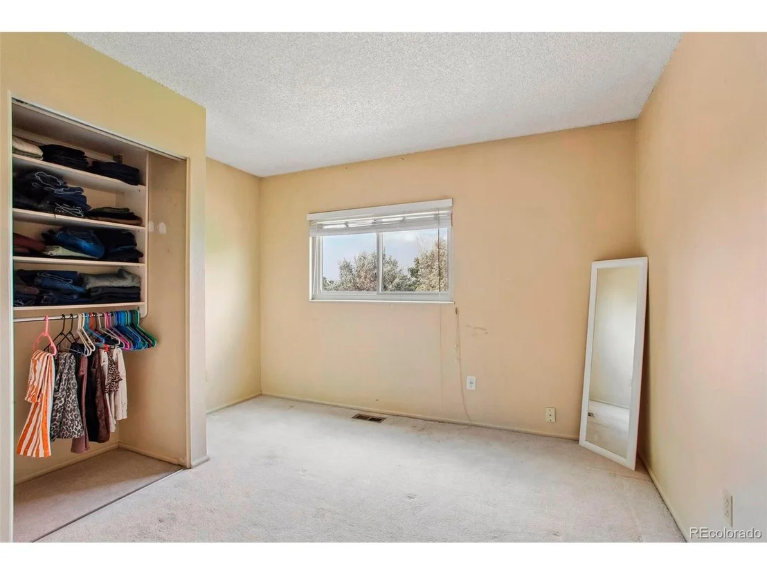 Photo of 228 Berthoud Way