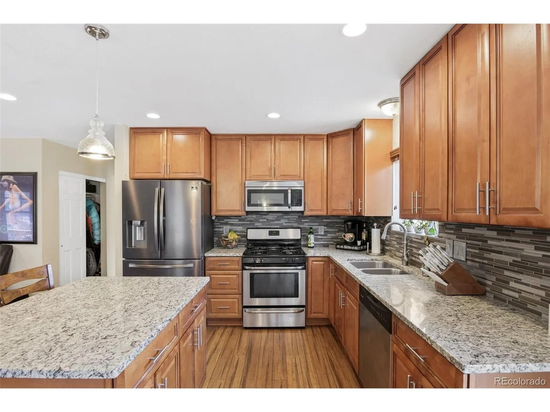 Photo of 1327 Bluebird Dr