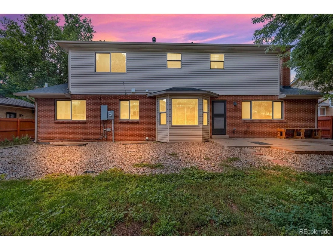 Photo of 3963 W Temple Pl
