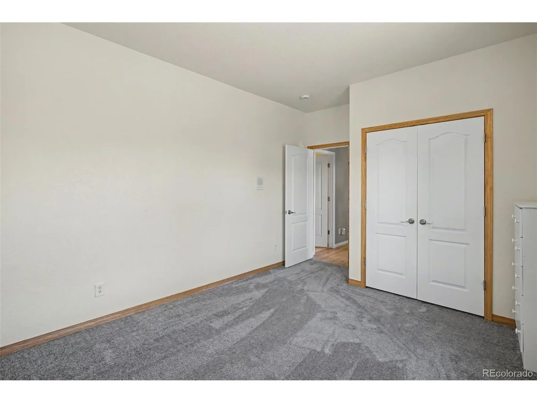 Photo of 261 Pinecrest Way