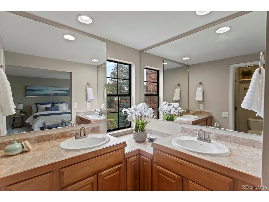 Photo of 8160 Flower Cir
