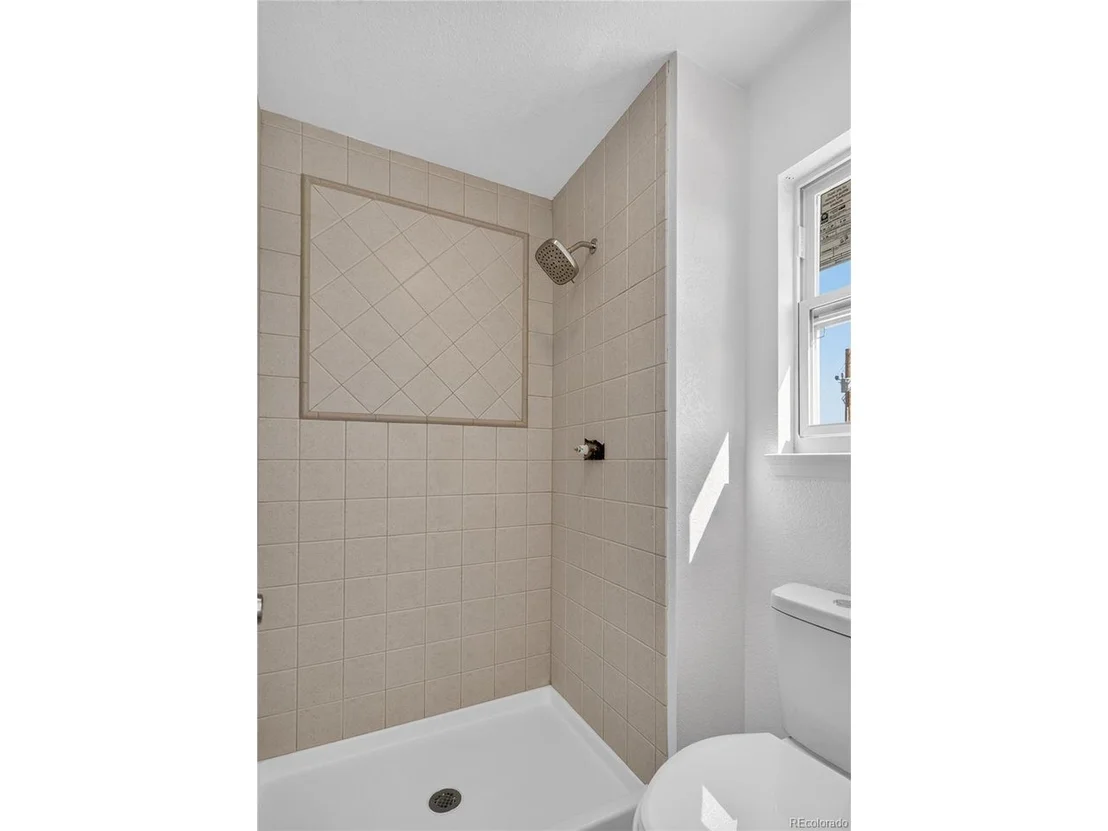 Photo of 780 2nd St