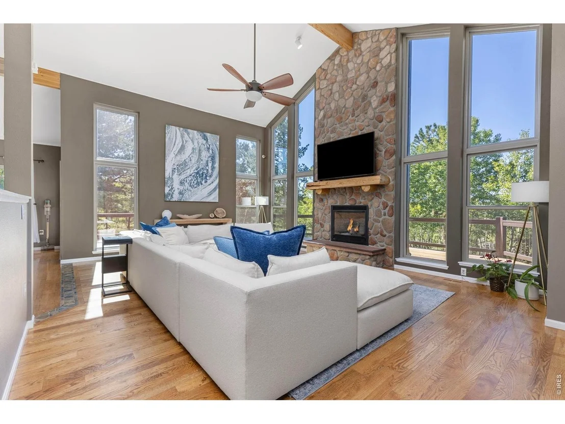 Photo of 428 Aspen Ln