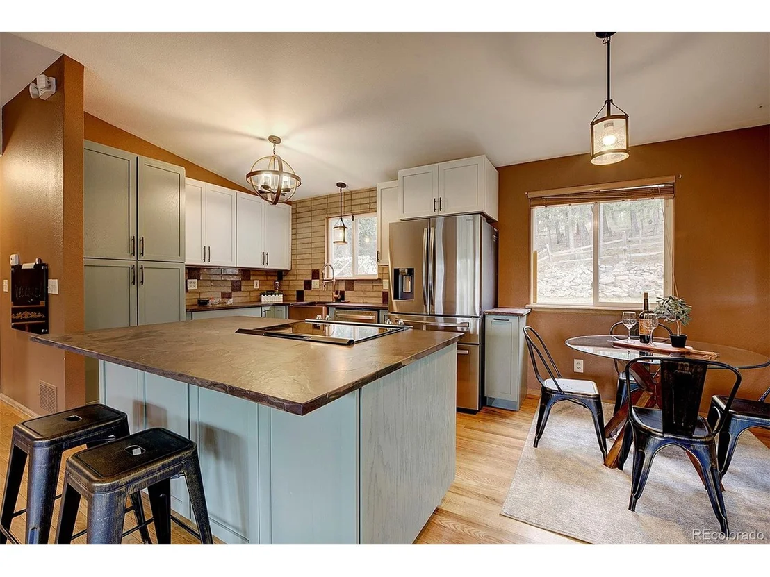 Photo of 32 Aspen Dr