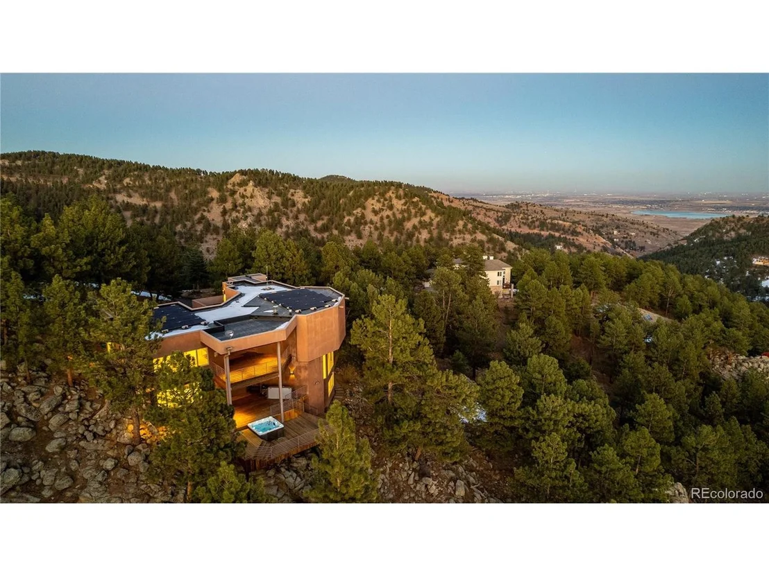 Photo of 1077 Carriage Hills Dr