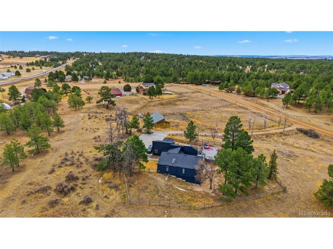 Photo of 6848 N Trailway Cir
