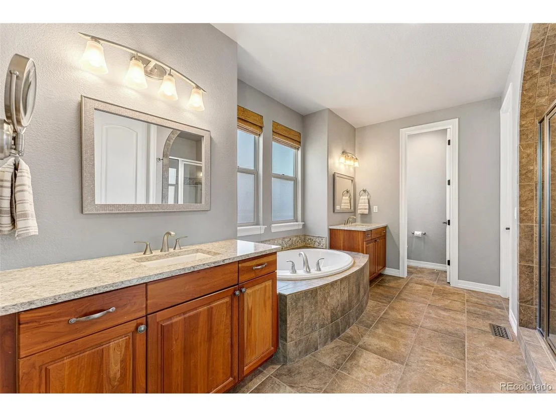 Photo of 9721 Sunset Hill Pl