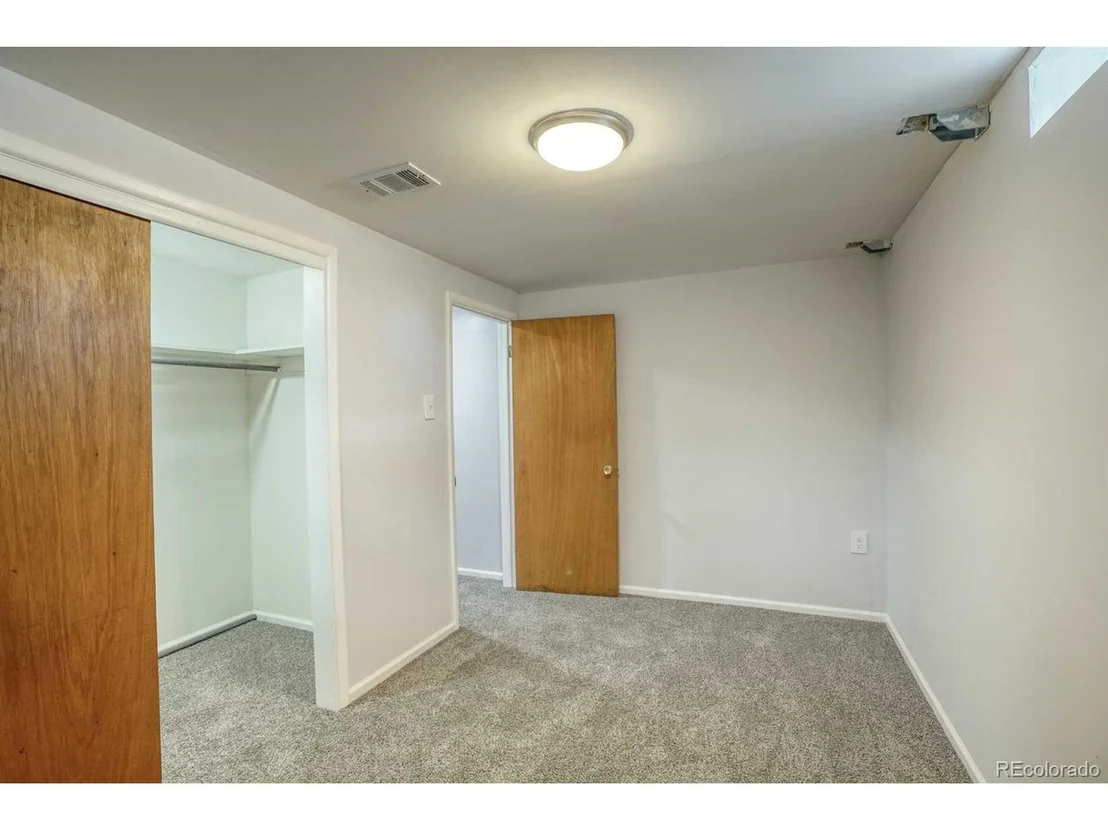 Photo of 131 Marigold Dr