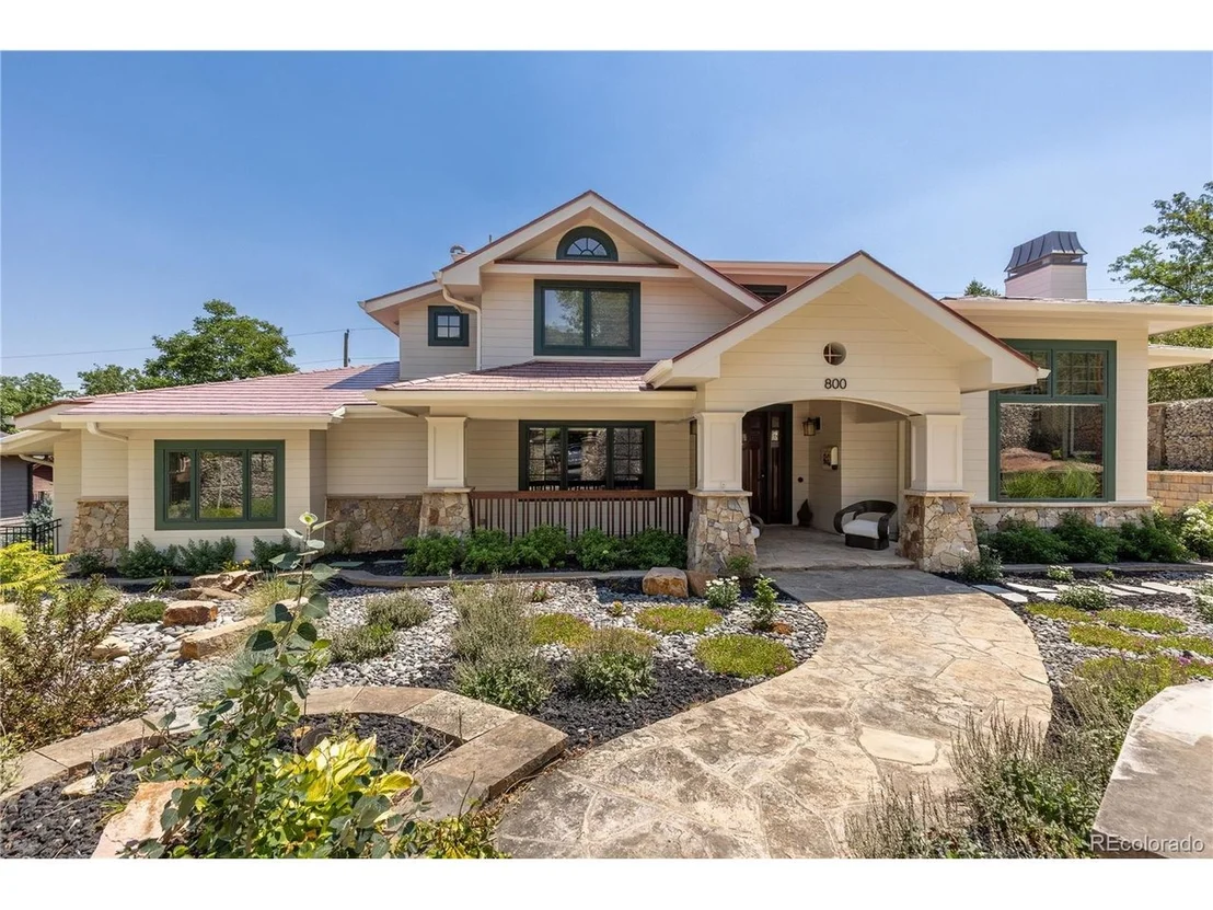 Photo of 800 Grant Pl