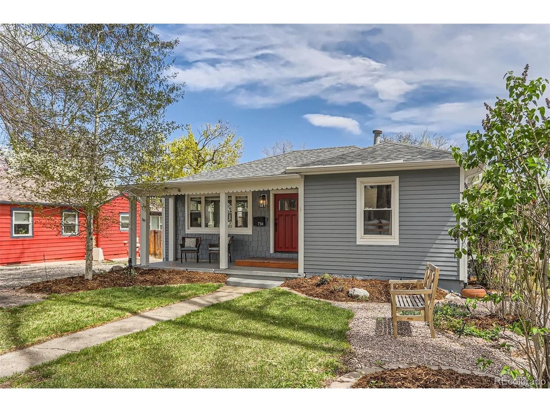 Photo of 734 Sumner St