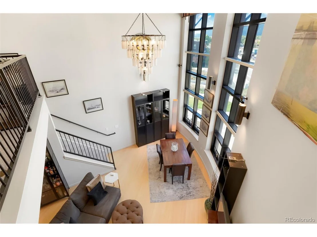Photo of Unit 207 at 4520 Broadway St