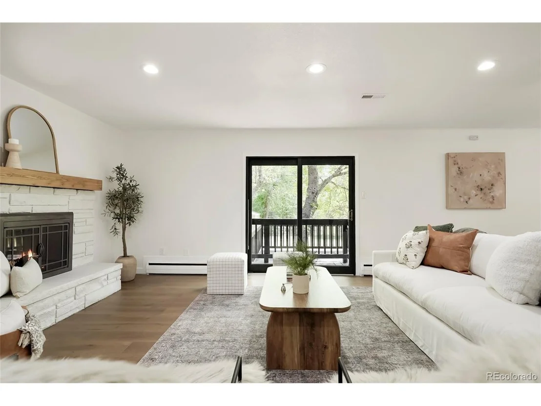 Photo of 3352 Vivian Dr