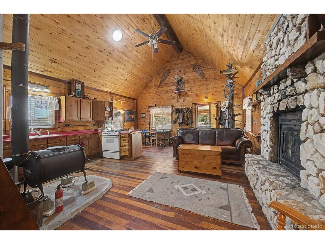Photo of 988 15th Trl