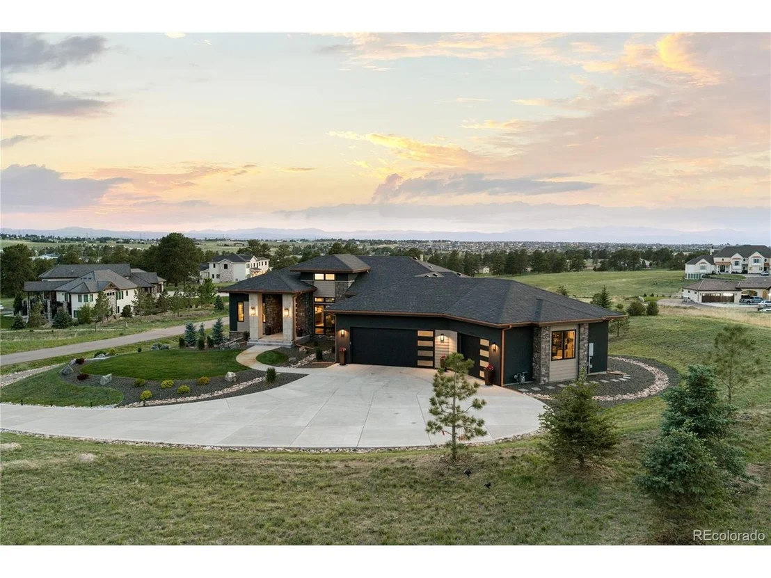 Photo of 10689 Shadow Pines Rd