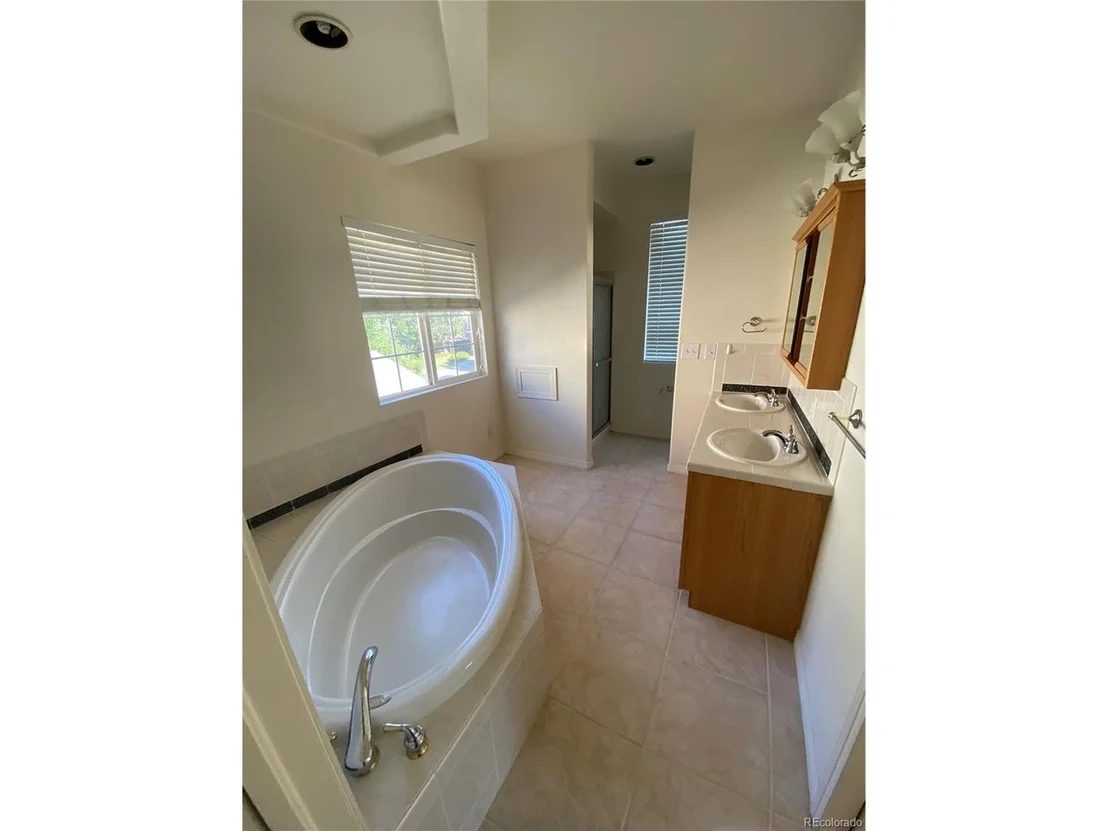 Photo of 18748 E Linvale Cir