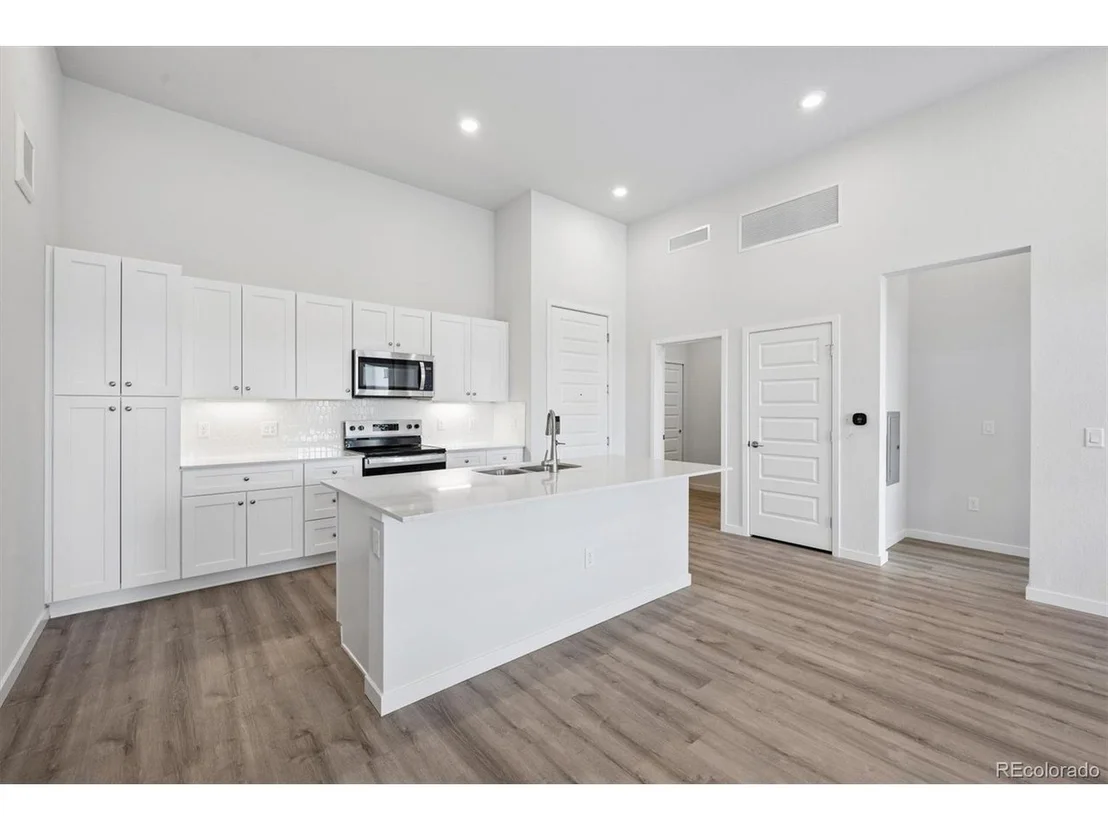 Photo of Unit 106 at 483 Interlocken Blvd