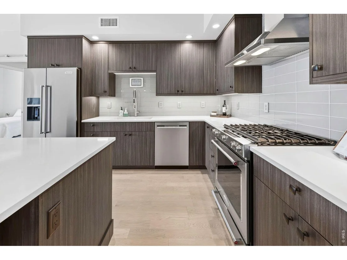 Photo of Unit 205 at 2718 Pine St