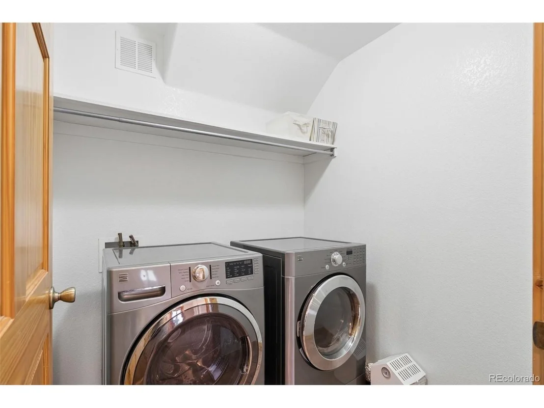 Photo of 34 S Circle Dr