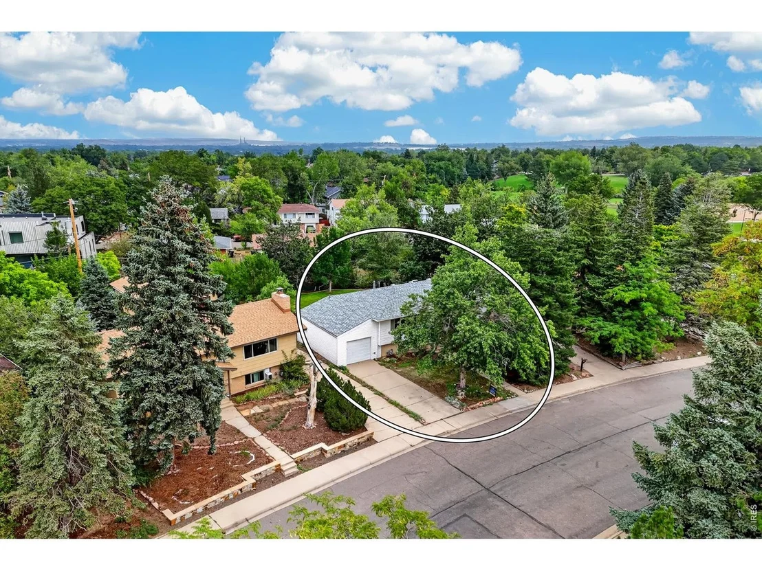 Photo of 3735 Emerson Ave