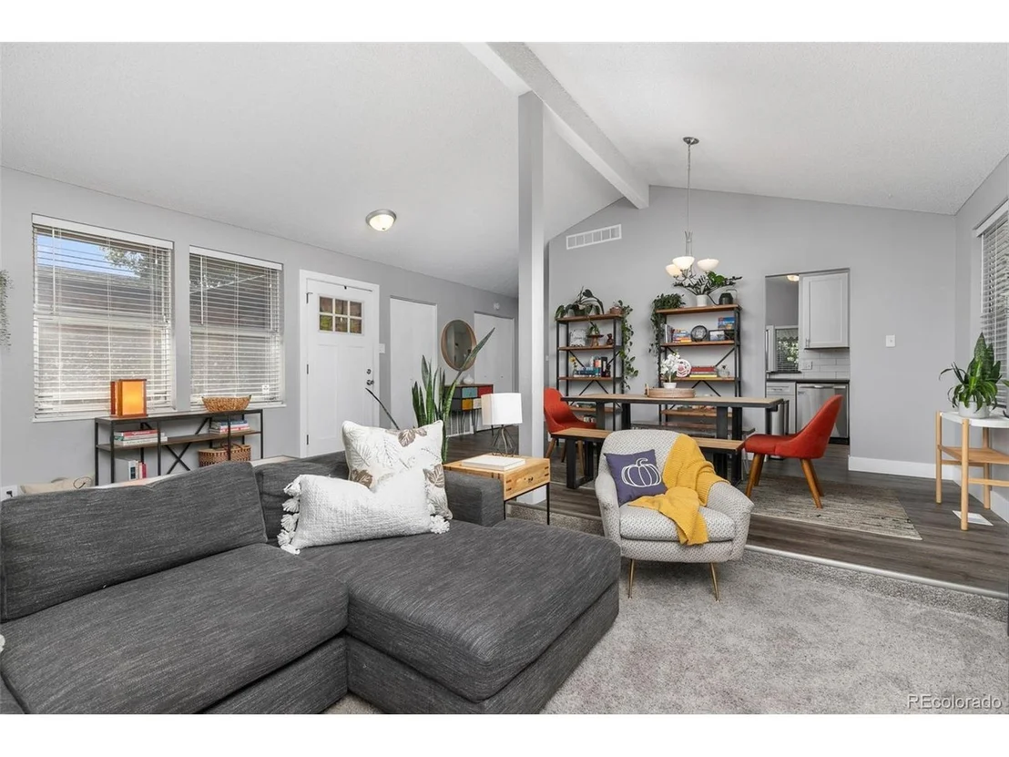 Photo of 5265 Scranton Ct