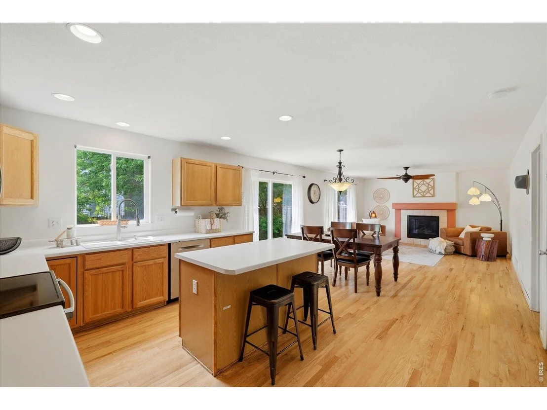 Photo of 3593 Larkspur Dr