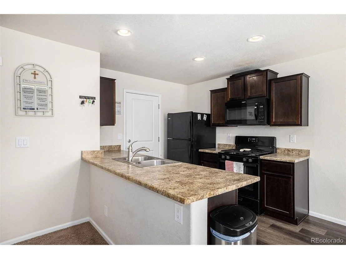 Photo of 47342 Iris Ave