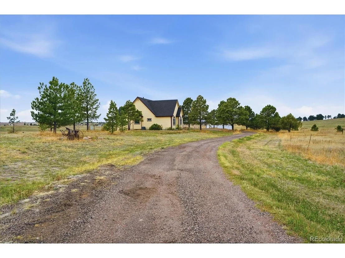 Photo of 7655 Summer Cir