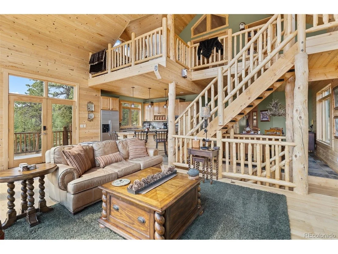 Photo of 559 Bellows Rd