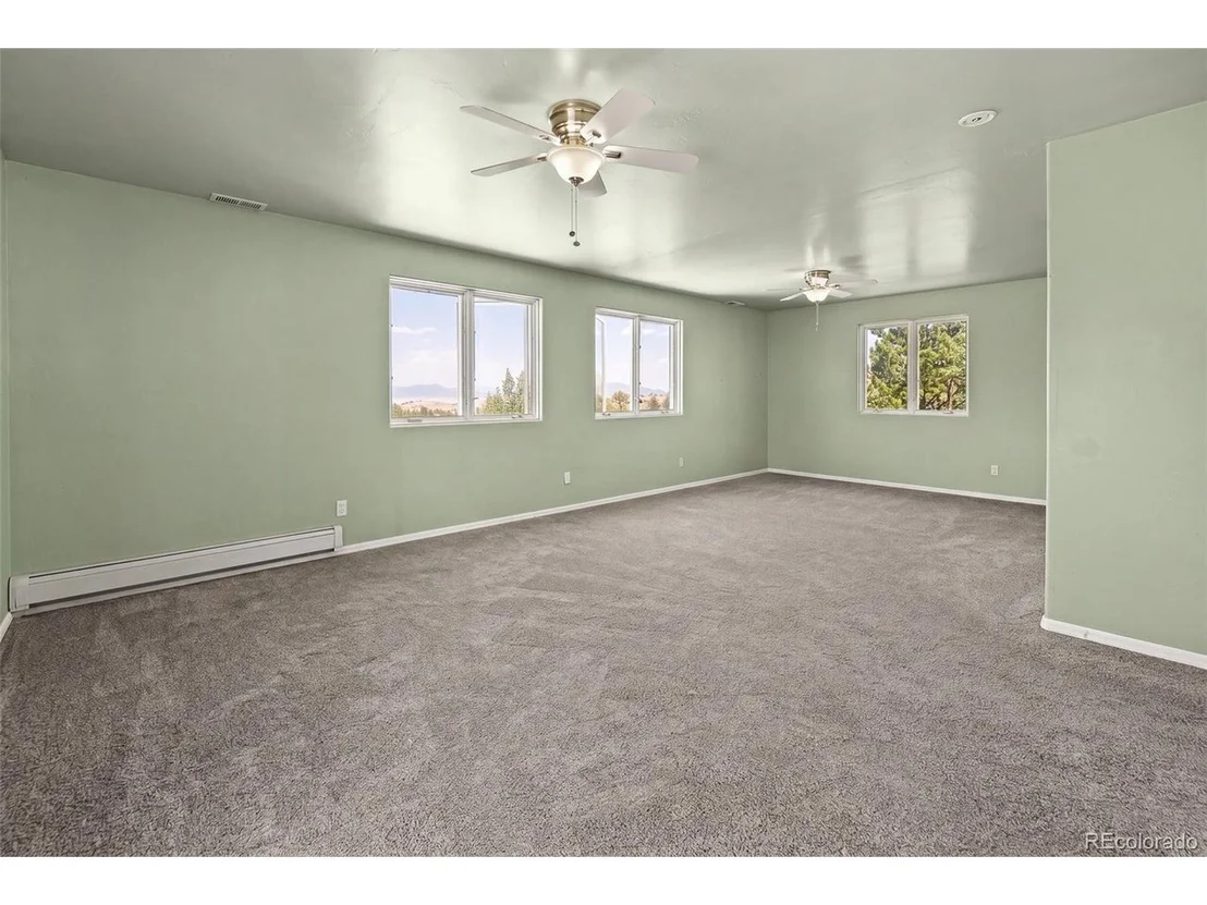 Photo of 114 Ranier Ln