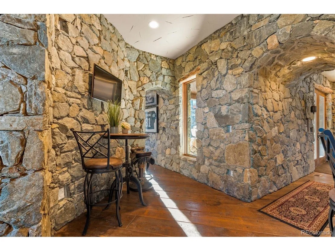 Photo of 142 Outpost Ln