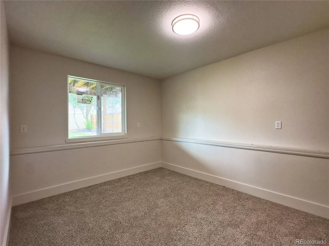 Photo of 5128 Columbus Way
