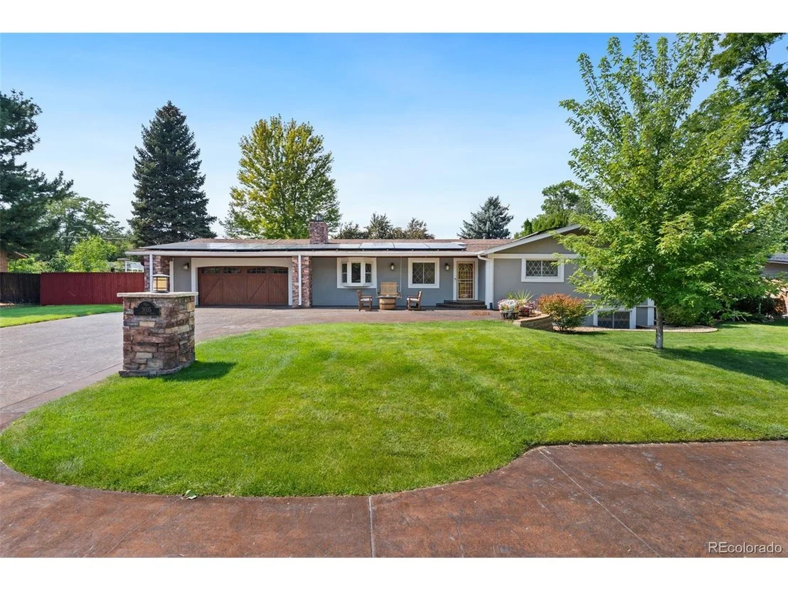 Photo of 3035 Deframe Rd