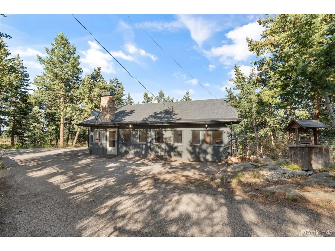 Photo of 5886 High Dr