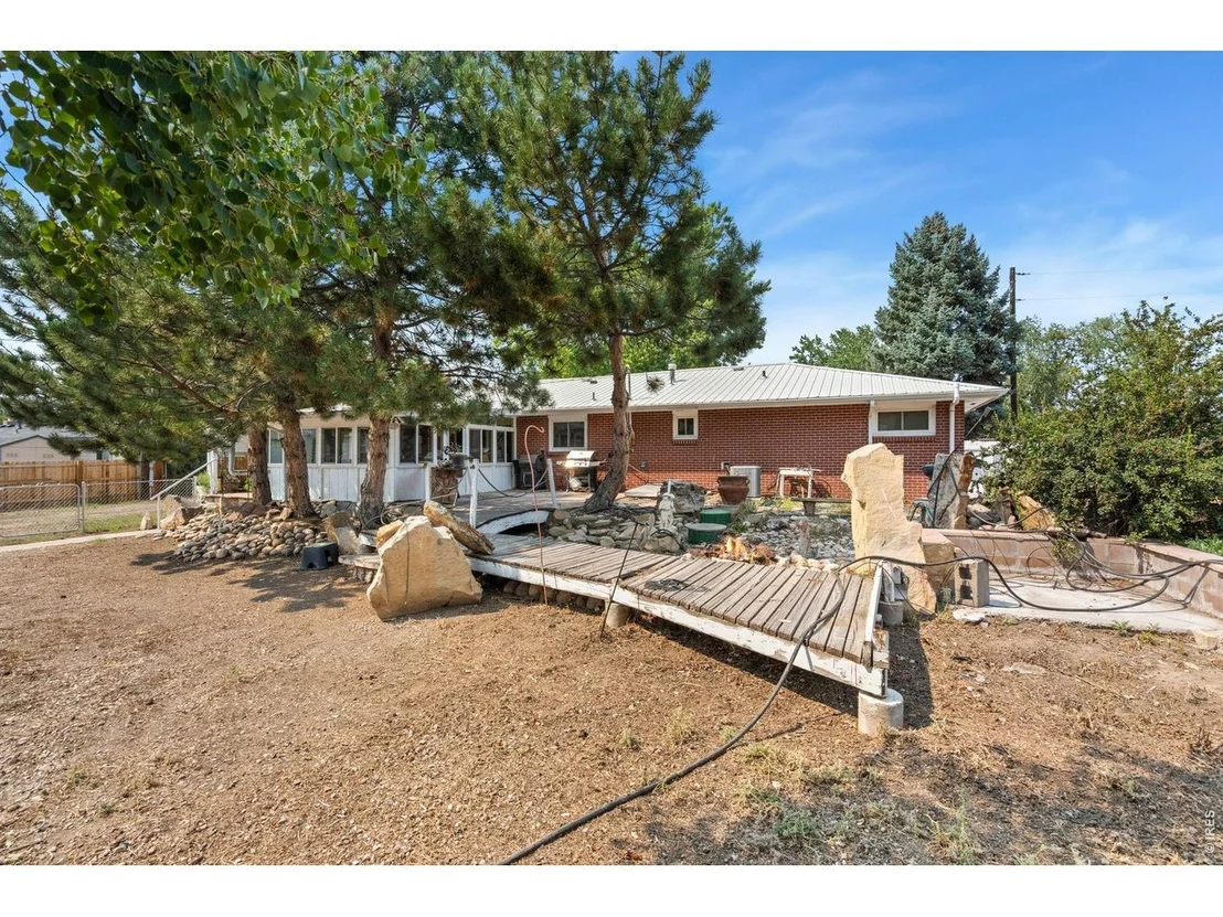 Photo of 335 Mountain View Dr