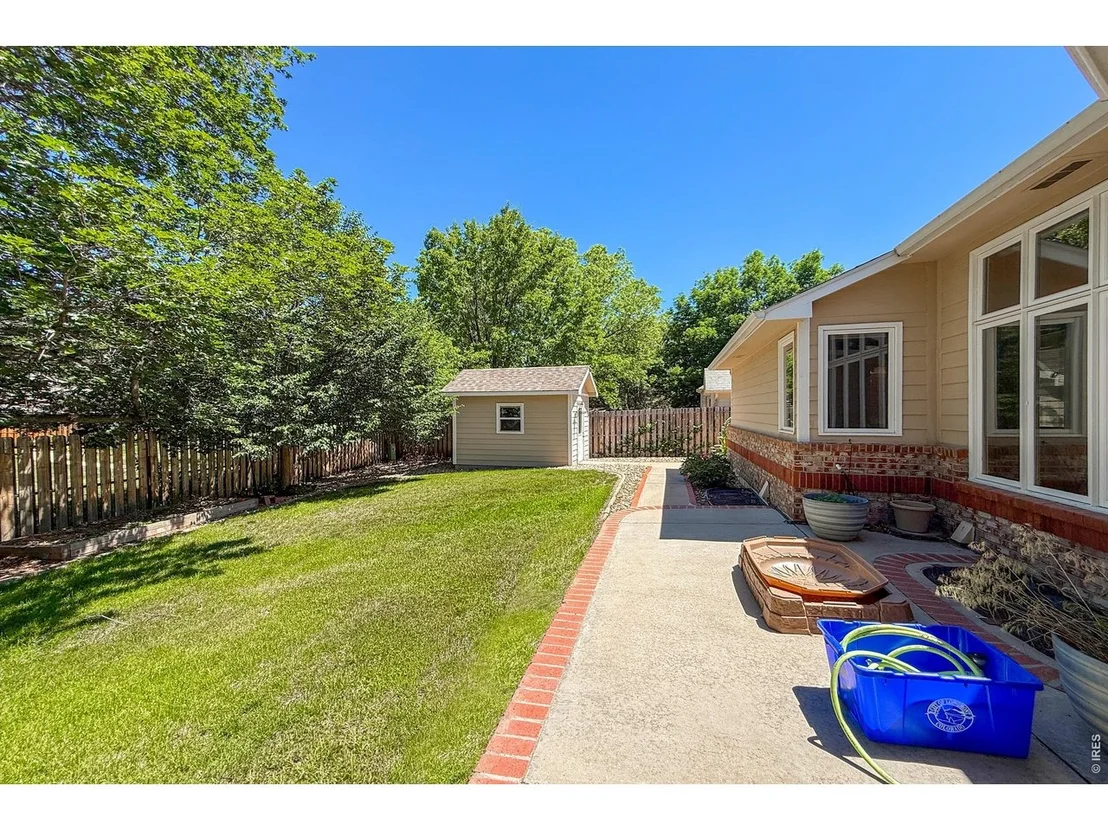 Photo of 2010 Emerald Dr