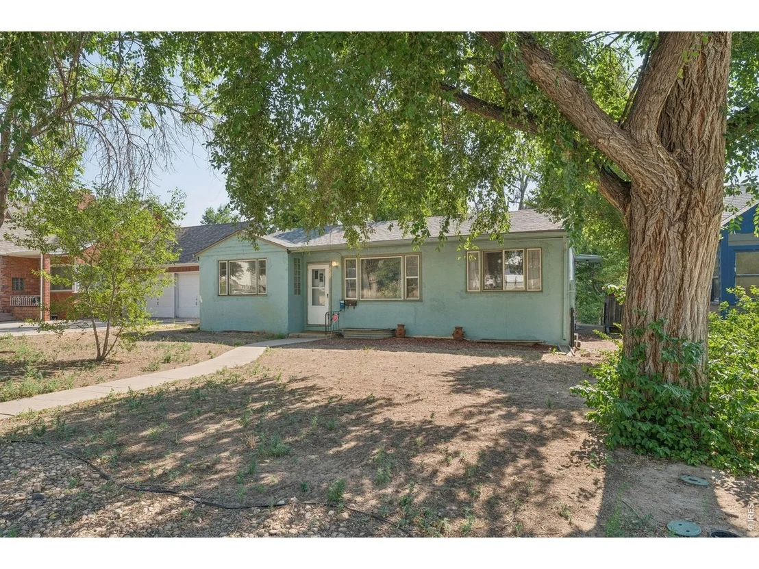 Photo of 2210 10th Ave